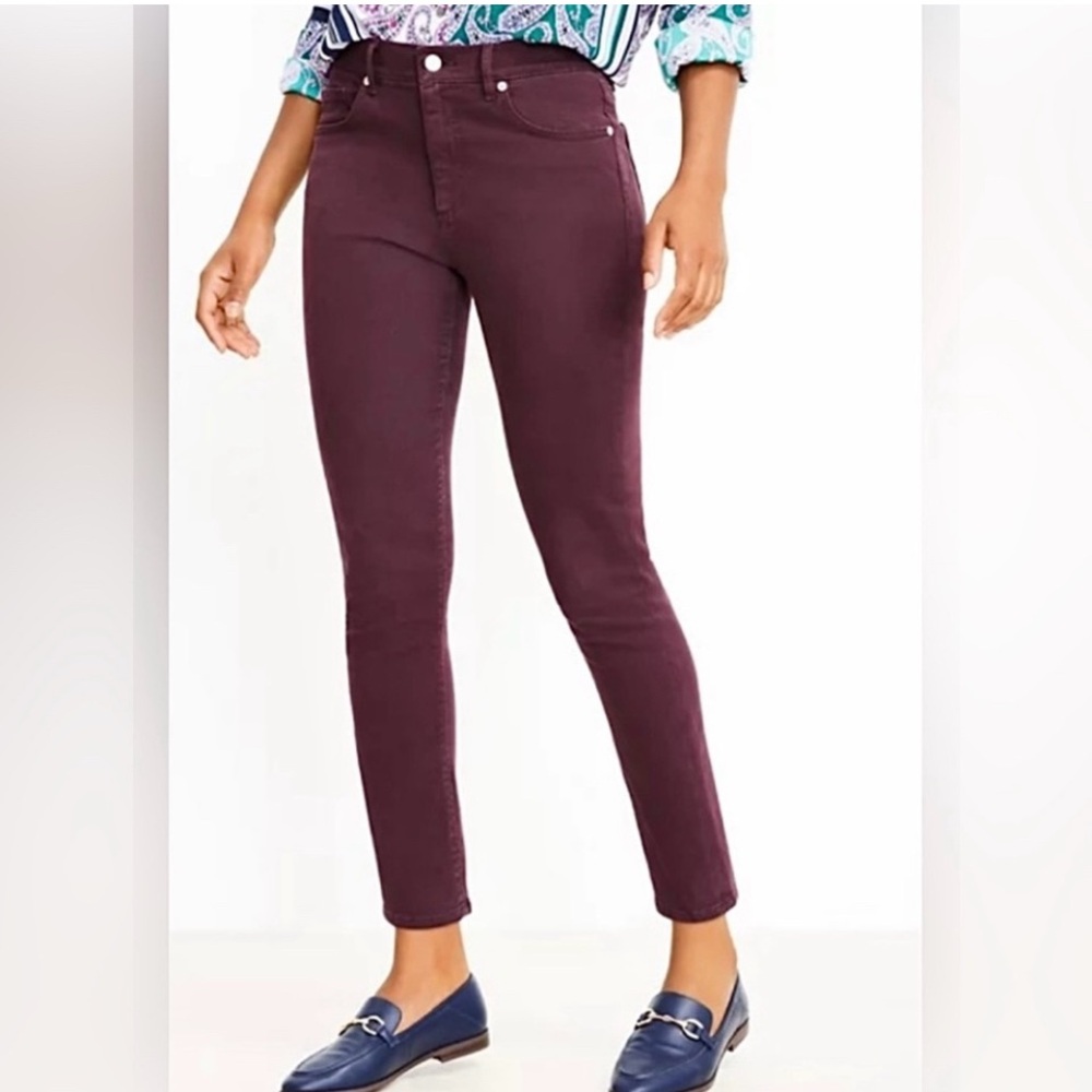 Just Black classic skinny jean in burgundy wine color size 27